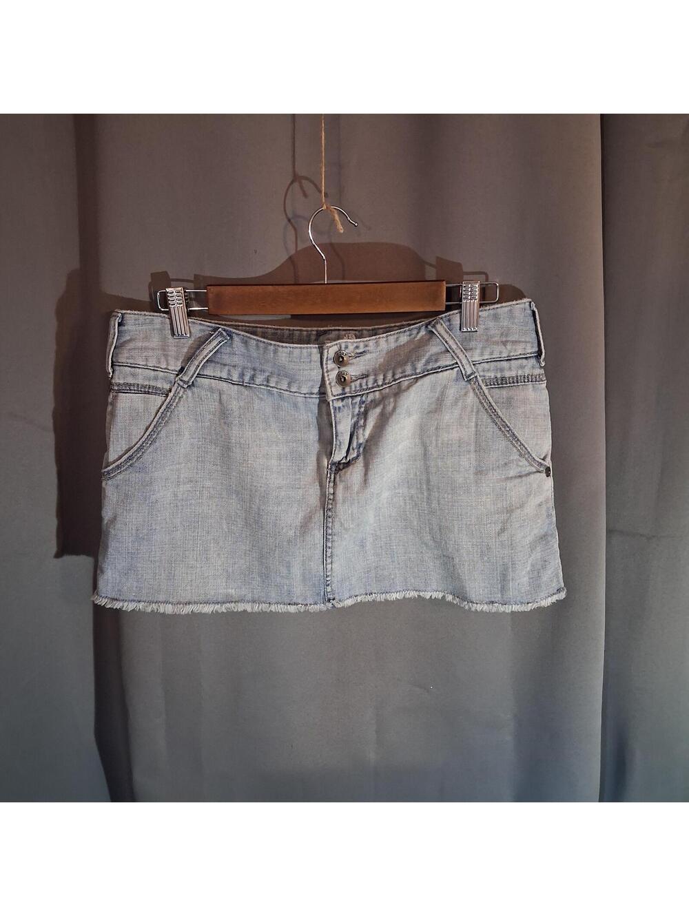 Roxy Light Wash Denim Mini Skirt Size 9
